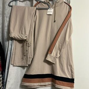 Brand-new Hoodie training suit